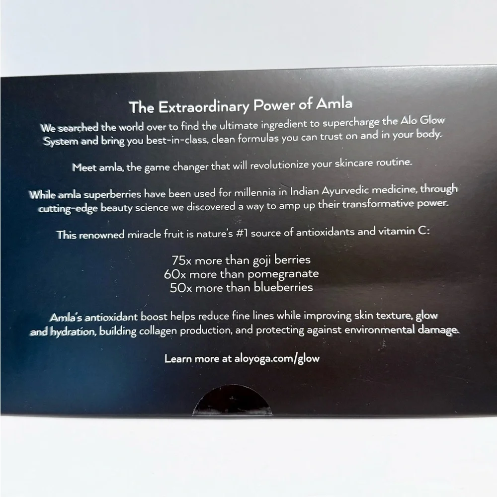 ALO Yoga Glow System - Picture 2 of 2